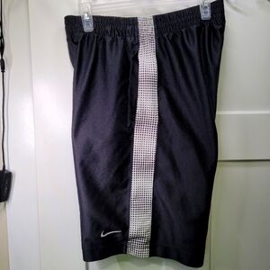 Men M - Nike Shorts - Mesh Activewear - 1 bad pocket - Black w/ White